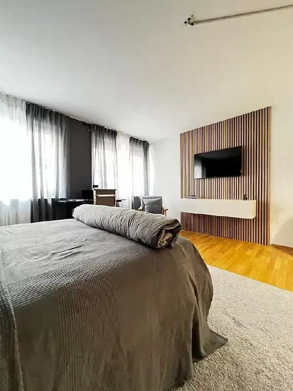Apartament Studio I City Center I Isar Monachium